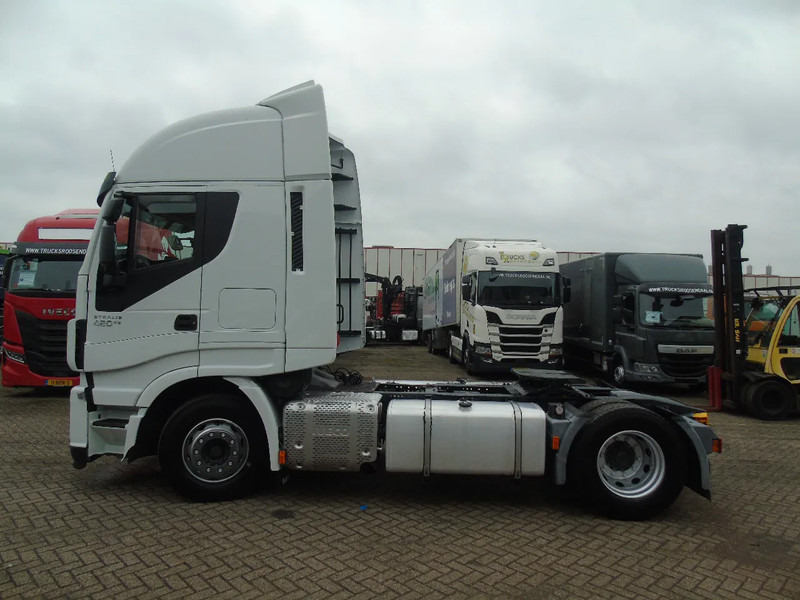 Iveco Stralis 420 + euro 6 - شاحنة جرار: صور 4 Iveco Stralis 420 + euro 6 - شاحنة جرار: صور 4