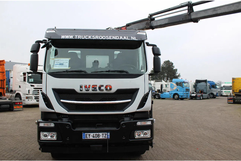 Iveco Stralis 460 + PALFINGER PK23001EH + 6X2 steering + REMOTE + 131KM - شاحنة كرين: صور 4 Iveco Stralis 460 + PALFINGER PK23001EH + 6X2 steering + REMOTE + 131KM - شاحنة كرين: صور 4