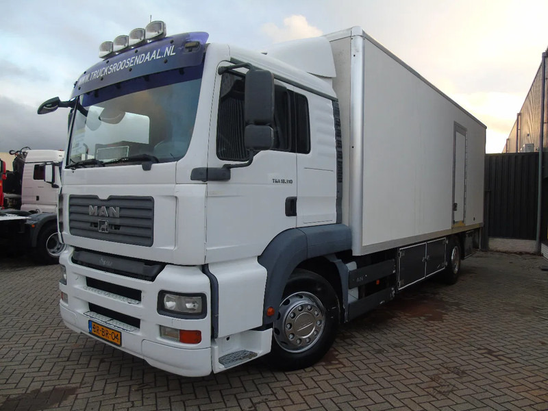 MAN TGA 18.310 + 3T LIFT + NICE TRUCK - بصندوق مغلق شاحنة: صور 2 MAN TGA 18.310 + 3T LIFT + NICE TRUCK - بصندوق مغلق شاحنة: صور 2
