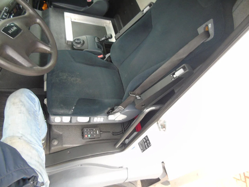 بصندوق مغلق شاحنة MAN TGM 12.250 + EURO 6: صور 13 بصندوق مغلق شاحنة MAN TGM 12.250 + EURO 6: صور 13