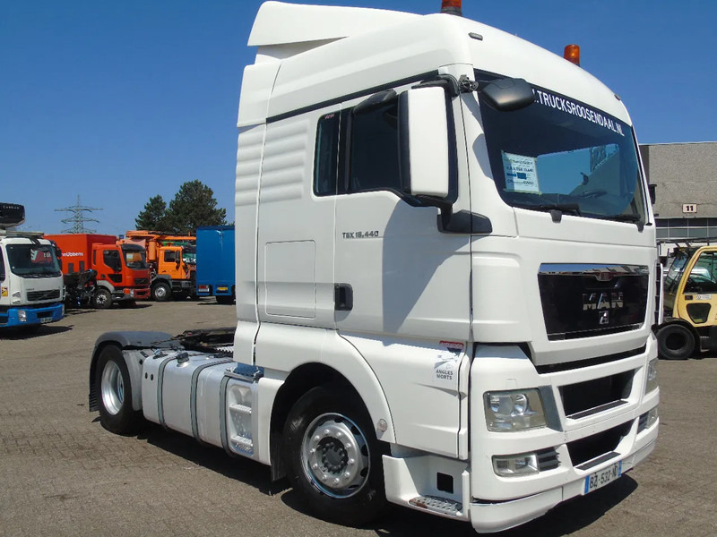 MAN TGX 18.440 + EURO 5 + SPOILER - شاحنة جرار: صور 2 MAN TGX 18.440 + EURO 5 + SPOILER - شاحنة جرار: صور 2
