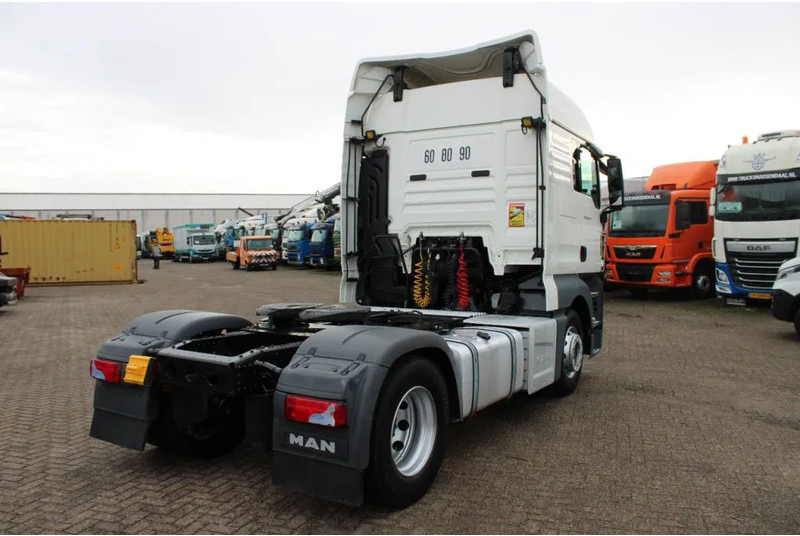 MAN TGX 18.440 + EURO 6 + manual + VERY NICE - شاحنة جرار: صور 5 MAN TGX 18.440 + EURO 6 + manual + VERY NICE - شاحنة جرار: صور 5