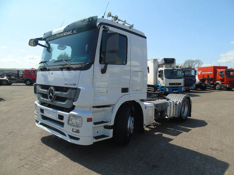 Mercedes-Benz Actros 1846 + RETARDER + EURO 5 + MP3 + 2 PEDALS + PTO - شاحنة جرار: صور 2 Mercedes-Benz Actros 1846 + RETARDER + EURO 5 + MP3 + 2 PEDALS + PTO - شاحنة جرار: صور 2