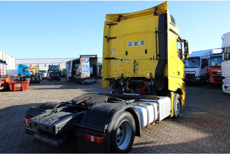 Mercedes-Benz Actros 1943 + EURO 6 + mega - شاحنة جرار: صور 5 Mercedes-Benz Actros 1943 + EURO 6 + mega - شاحنة جرار: صور 5