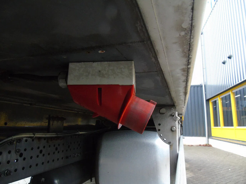 Mercedes-Benz Antos 1924 + EURO 6 + LIFT + KONVEKTA ELECTRIC SOLAR - مبردة شاحنة: صور 4 Mercedes-Benz Antos 1924 + EURO 6 + LIFT + KONVEKTA ELECTRIC SOLAR - مبردة شاحنة: صور 4