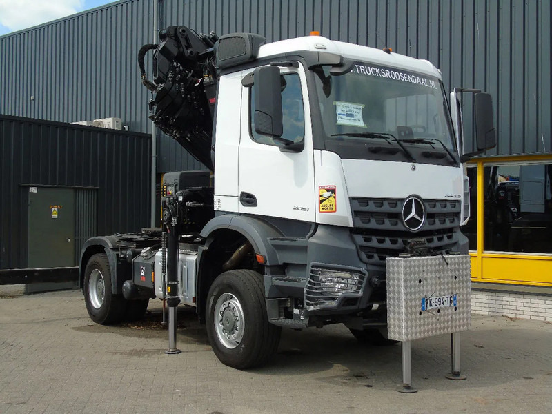 Mercedes-Benz Arocs 2051 + 4X4 + HIAB 302 E6 / JIB 70 X 4 + 10 EXTENTSIONS (512hours) - شاحنة كرين: صور 5 Mercedes-Benz Arocs 2051 + 4X4 + HIAB 302 E6 / JIB 70 X 4 + 10 EXTENTSIONS (512hours) - شاحنة كرين: صور 5
