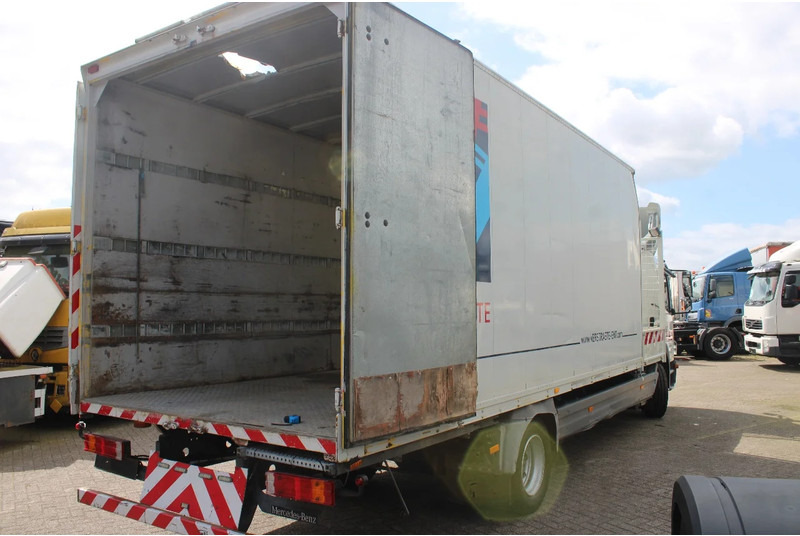 Mercedes-Benz Atego 1218 + EURO 5 + manual - بصندوق مغلق شاحنة: صور 4 Mercedes-Benz Atego 1218 + EURO 5 + manual - بصندوق مغلق شاحنة: صور 4