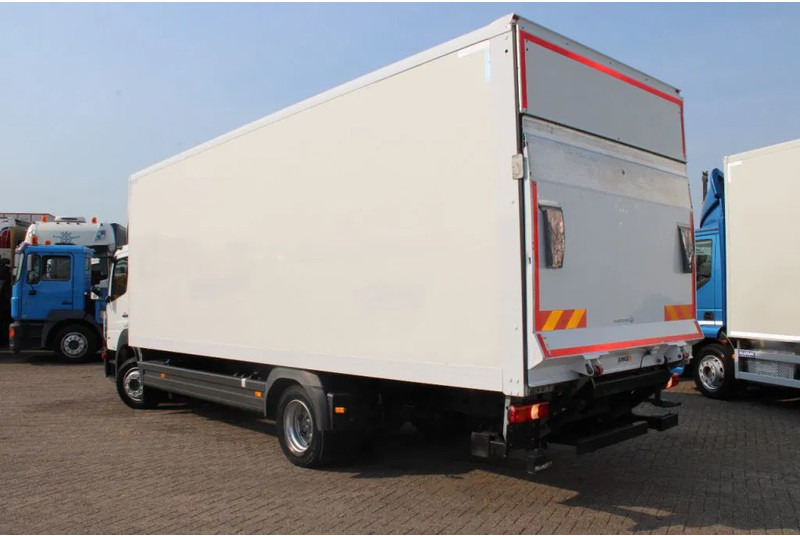 Mercedes-Benz Atego 1221 + EURO 6 + LIFT + 12t - بصندوق مغلق شاحنة: صور 4 Mercedes-Benz Atego 1221 + EURO 6 + LIFT + 12t - بصندوق مغلق شاحنة: صور 4