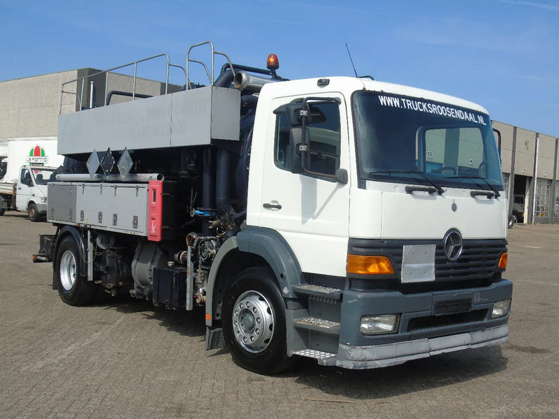 Mercedes-Benz Atego 1923 + 8.800 liter INOX + complete pump/tipper/functional + EURO 2 - فراغ شاحنة: صور 4 Mercedes-Benz Atego 1923 + 8.800 liter INOX + complete pump/tipper/functional + EURO 2 - فراغ شاحنة: صور 4