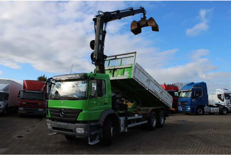 Mercedes-Benz Axor 2633 + TIPPER + HIAB 144 + REMOTE + MANUAL + 6x4 - قلابات, شاحنة كرين: صور 2 Mercedes-Benz Axor 2633 + TIPPER + HIAB 144 + REMOTE + MANUAL + 6x4 - قلابات, شاحنة كرين: صور 2