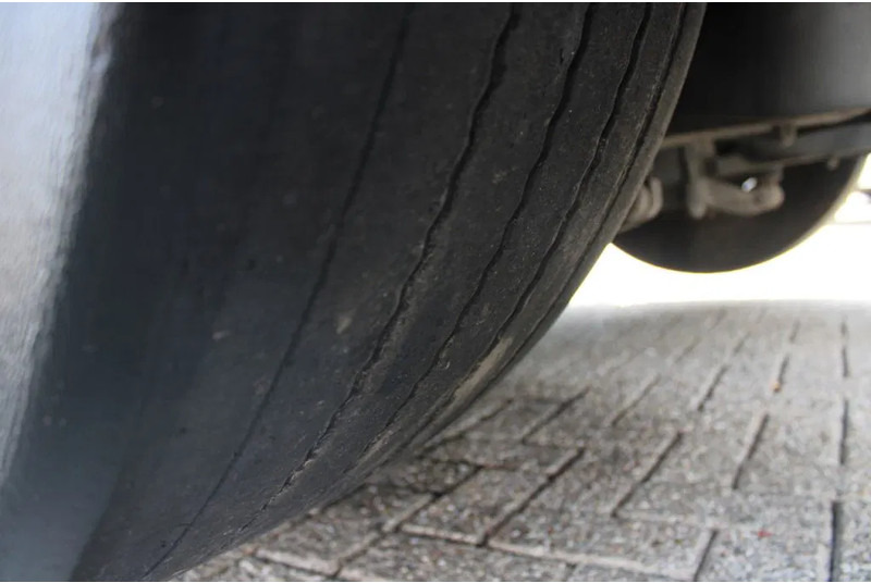 مبردة شاحنة Scania G 440 + 6x2 + carrier + euro 5 + lift: صور 12