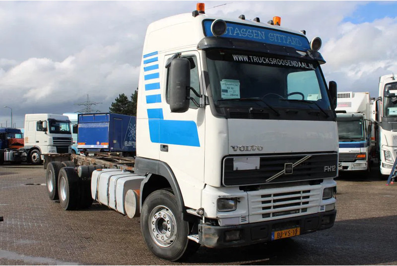 Volvo FH 12.420 + Euro 2 + 6x2 + Manual - الشاسيه شاحنة: صور 3 Volvo FH 12.420 + Euro 2 + 6x2 + Manual - الشاسيه شاحنة: صور 3