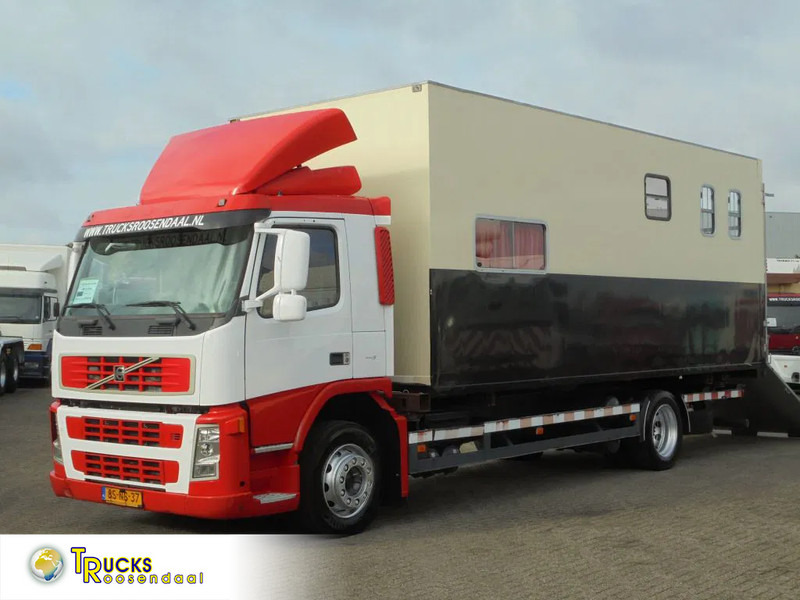 Volvo FM 9.310 + Euro 5 + Manual + Horse transport - شاحنات الحاويات/ جسم علوي قابل للتغيير شاحنة: صور 1 Volvo FM 9.310 + Euro 5 + Manual + Horse transport - شاحنات الحاويات/ جسم علوي قابل للتغيير شاحنة: صور 1