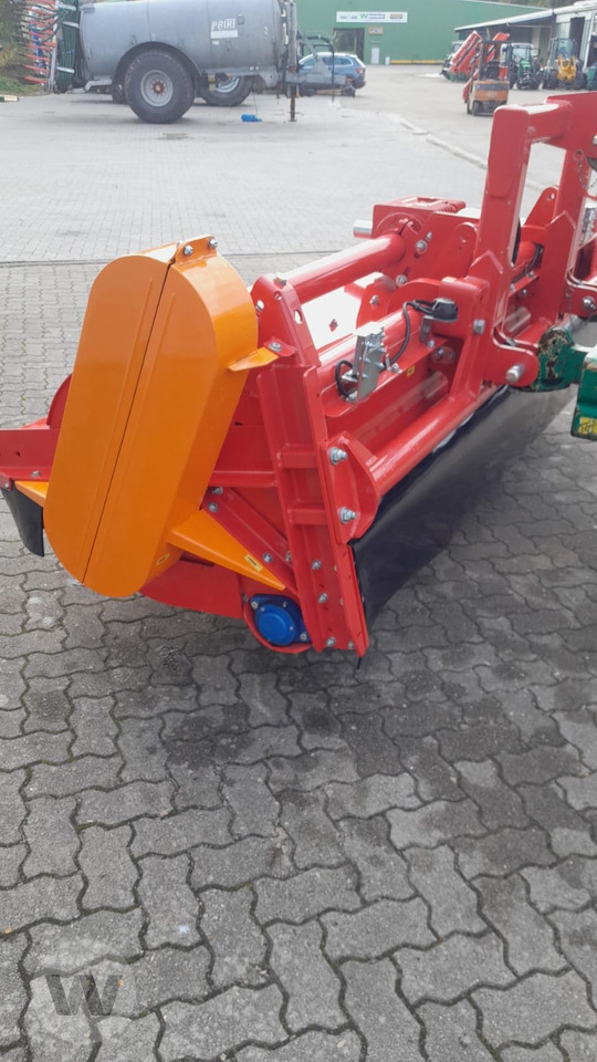 Dücker UM 27 - التقطيع جزازة/ ماكينات قطع الحشائش: صور 3 Dücker UM 27 - التقطيع جزازة/ ماكينات قطع الحشائش: صور 3