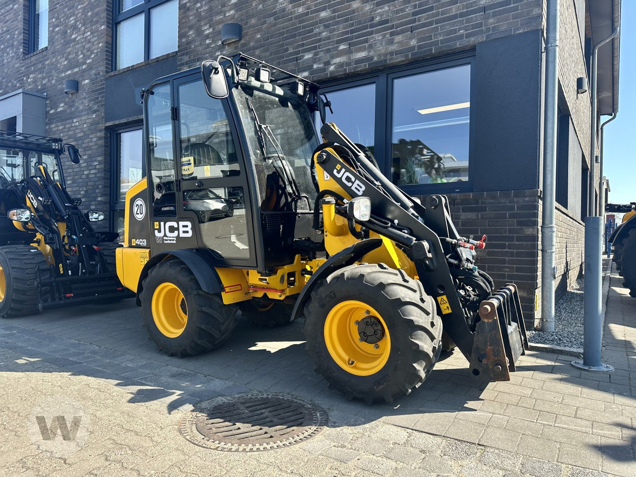 JCB 403 AGRI - لودر مفصلي صغير: صور 1 JCB 403 AGRI - لودر مفصلي صغير: صور 1