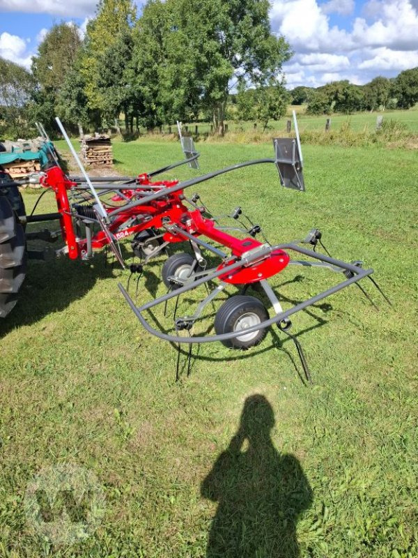 Massey Ferguson TD 524 DN - لمّامَة القش: صور 3 Massey Ferguson TD 524 DN - لمّامَة القش: صور 3