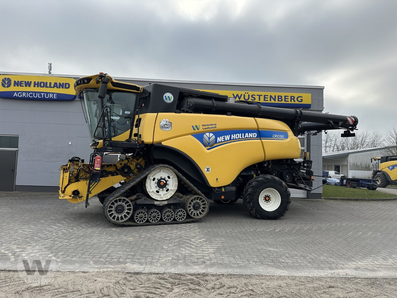 New Holland CR 10.90 - حصادة شاملة: صور 1 New Holland CR 10.90 - حصادة شاملة: صور 1