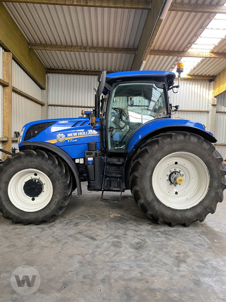 New Holland T 7.245 AC StageV - جرار: صور 1 New Holland T 7.245 AC StageV - جرار: صور 1
