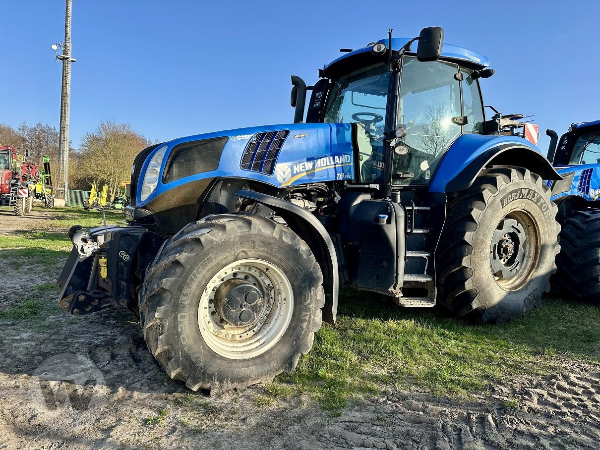 New Holland T 8.360 - جرار: صور 4 New Holland T 8.360 - جرار: صور 4
