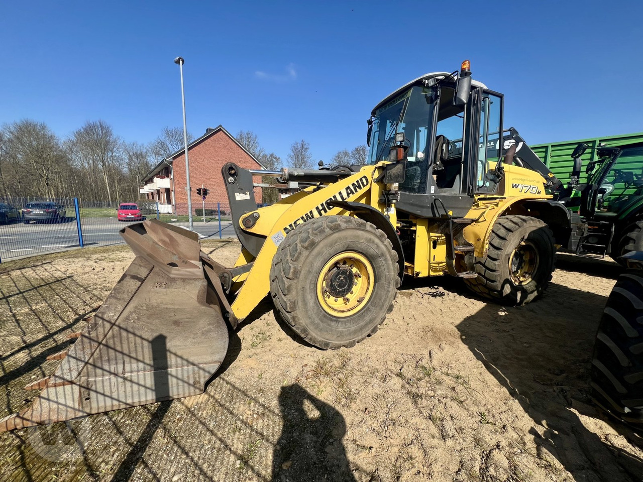 New Holland W 170 B - اللودر بعجل: صور 2 New Holland W 170 B - اللودر بعجل: صور 2