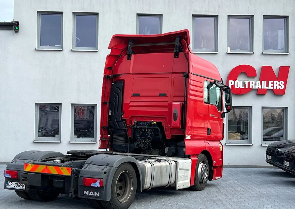 MAN TGX 18.420 XLX LOW DECK - شاحنة جرار: صور 4 MAN TGX 18.420 XLX LOW DECK - شاحنة جرار: صور 4