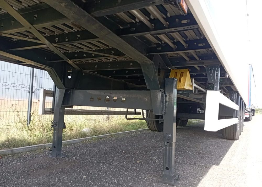 Reisch 3x Ruchoma podłoga 2 - 2022 , 1-2023 - أرضية المشي نصف مقطورة: صور 2 Reisch 3x Ruchoma podłoga 2 - 2022 , 1-2023 - أرضية المشي نصف مقطورة: صور 2