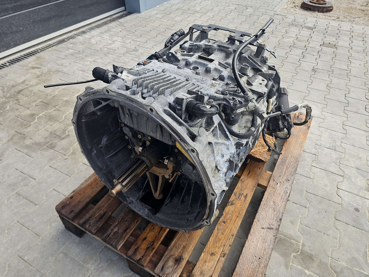 DAF XF 105 GEARBOX / 12AS2330 TD / COMPLETE / WORLDWIDE DELIVERY - علبة التروس: صور 3 DAF XF 105 GEARBOX / 12AS2330 TD / COMPLETE / WORLDWIDE DELIVERY - علبة التروس: صور 3