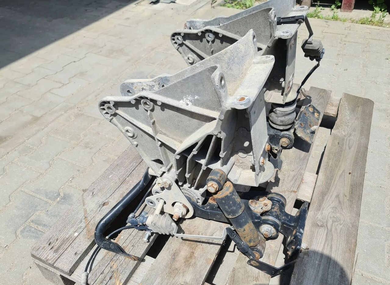 Łapa wywrotu kabiny wywrot lewy prawy Renault PREMIUM DXI truck - امتصاص الصدمات - شاحنة: صور 3 Łapa wywrotu kabiny wywrot lewy prawy Renault PREMIUM DXI truck - امتصاص الصدمات - شاحنة: صور 3
