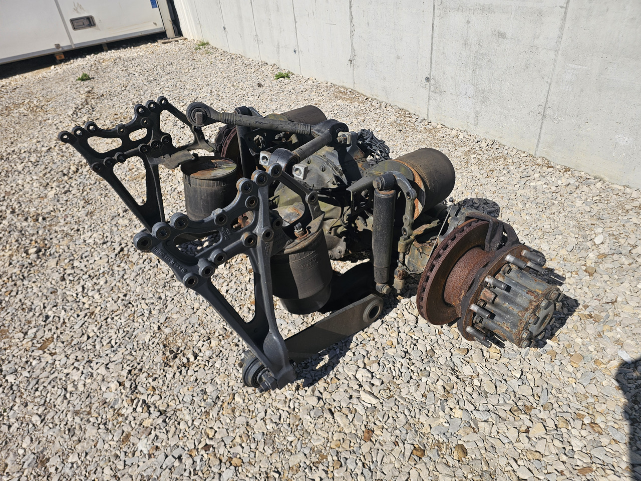 MERCEDES-BENZ ACTROS MP4 / COMPLETE REAR AXLE / R440 /RATIO: 2.733 - المحور الخلفي: صور 3 MERCEDES-BENZ ACTROS MP4 / COMPLETE REAR AXLE / R440 /RATIO: 2.733 - المحور الخلفي: صور 3