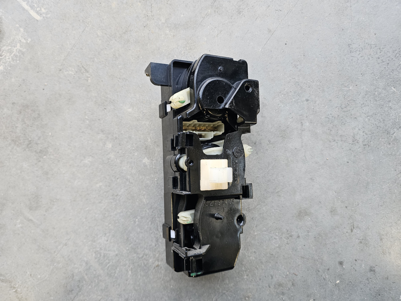 MERCEDES-BENZ ATEGO EURO 6 / HEATER PANEL / A9678200197 - التدفئة/ التهوية: صور 3 MERCEDES-BENZ ATEGO EURO 6 / HEATER PANEL / A9678200197 - التدفئة/ التهوية: صور 3