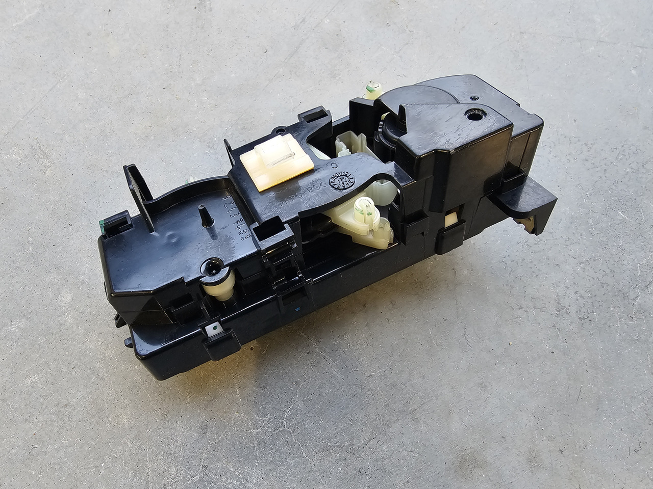 MERCEDES-BENZ ATEGO EURO 6 / HEATER PANEL / A9678200197 - التدفئة/ التهوية: صور 4 MERCEDES-BENZ ATEGO EURO 6 / HEATER PANEL / A9678200197 - التدفئة/ التهوية: صور 4