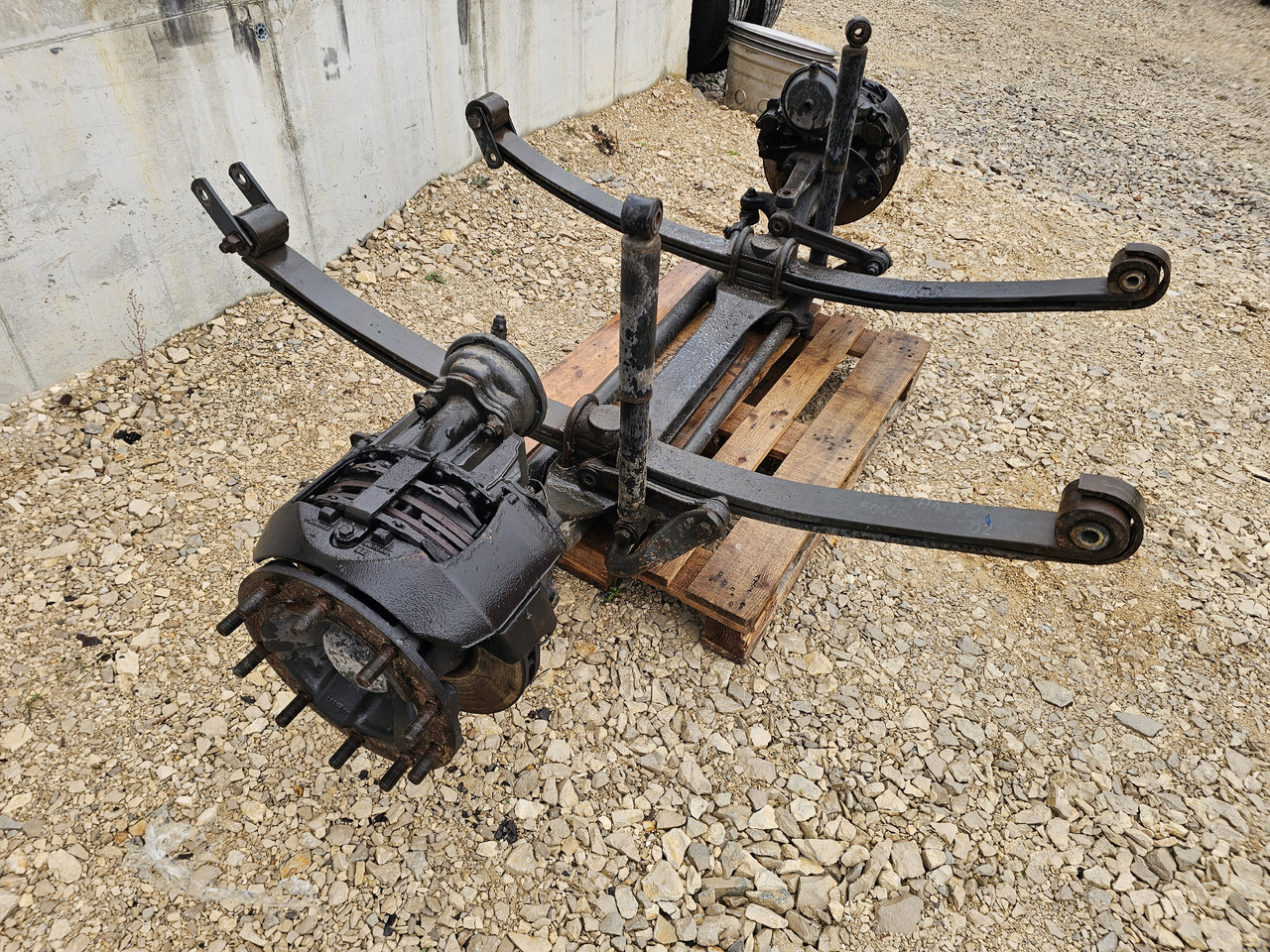 RENAULT MAGNUM DXI / COMPLETE FRONT AXLE / HUB SPRING - المحور الأمامي: صور 3 RENAULT MAGNUM DXI / COMPLETE FRONT AXLE / HUB SPRING - المحور الأمامي: صور 3
