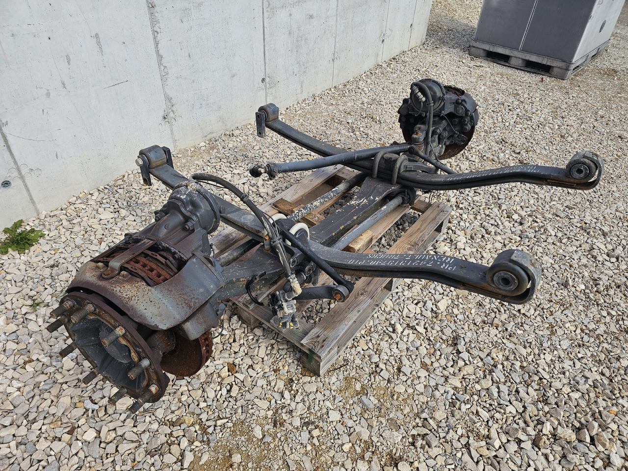 RENAULT RANGE T EURO 6 / COMPLETE FRONT AXLE - المحور الأمامي: صور 3 RENAULT RANGE T EURO 6 / COMPLETE FRONT AXLE - المحور الأمامي: صور 3