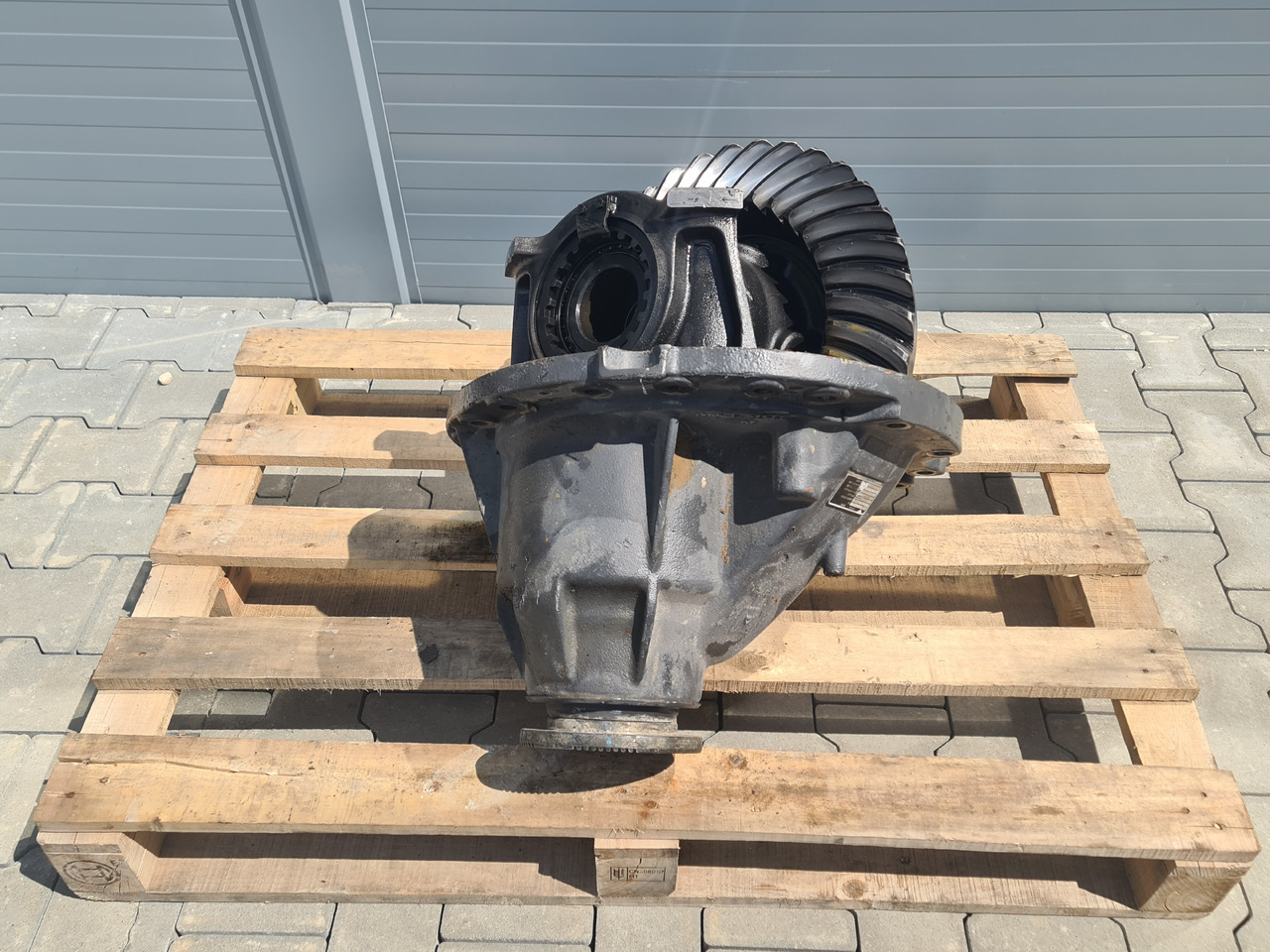 VOLVO DIFFERENTIAL DIFF / MS18X / RSS1360 / RATIO 2.85 37-13 / WORLDWIDE DELIVERY - المحور الخلفي: صور 2 VOLVO DIFFERENTIAL DIFF / MS18X / RSS1360 / RATIO 2.85 37-13 / WORLDWIDE DELIVERY - المحور الخلفي: صور 2