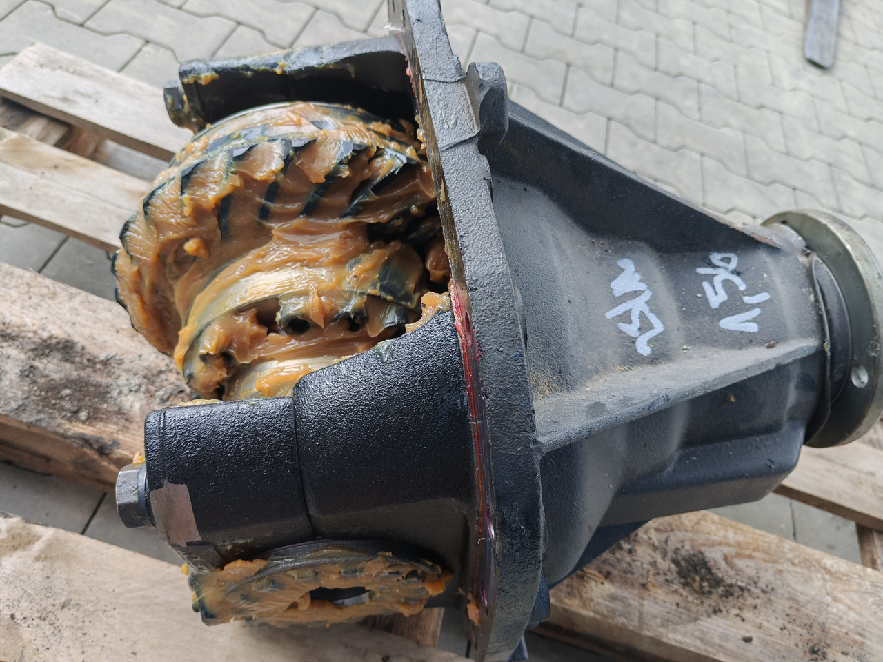 VOLVO RTH2610B / DS70H / RATIO: 1.56 16x25 / DIFFERENTIAL / NEW - المحور الخلفي: صور 4 VOLVO RTH2610B / DS70H / RATIO: 1.56 16x25 / DIFFERENTIAL / NEW - المحور الخلفي: صور 4