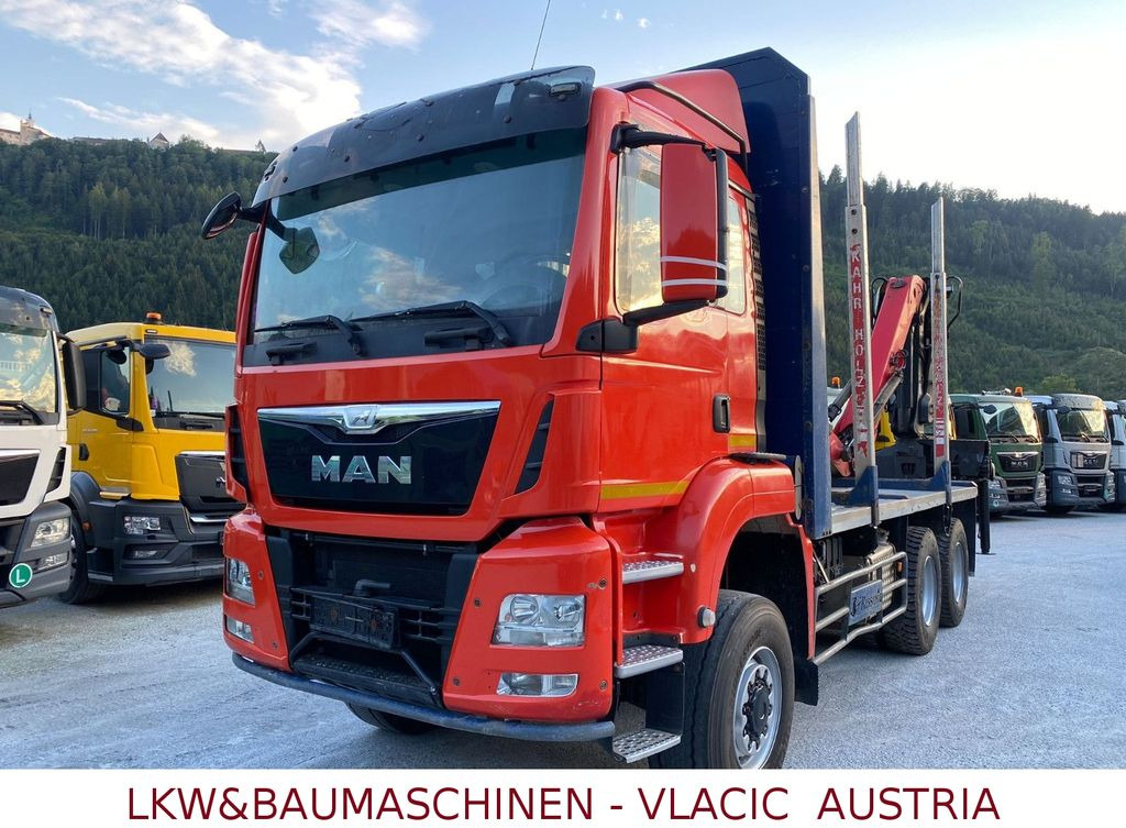MAN TGS Holztransporter mit Kran Palfinger MAN TGS 33.480 6x6Holztransporter mit Kran Palfinger - شاحنة قطع الأشجار, شاحنة كرين: صور 1 MAN TGS Holztransporter mit Kran Palfinger MAN TGS 33.480 6x6Holztransporter mit Kran Palfinger - شاحنة قطع الأشجار, شاحنة كرين: صور 1
