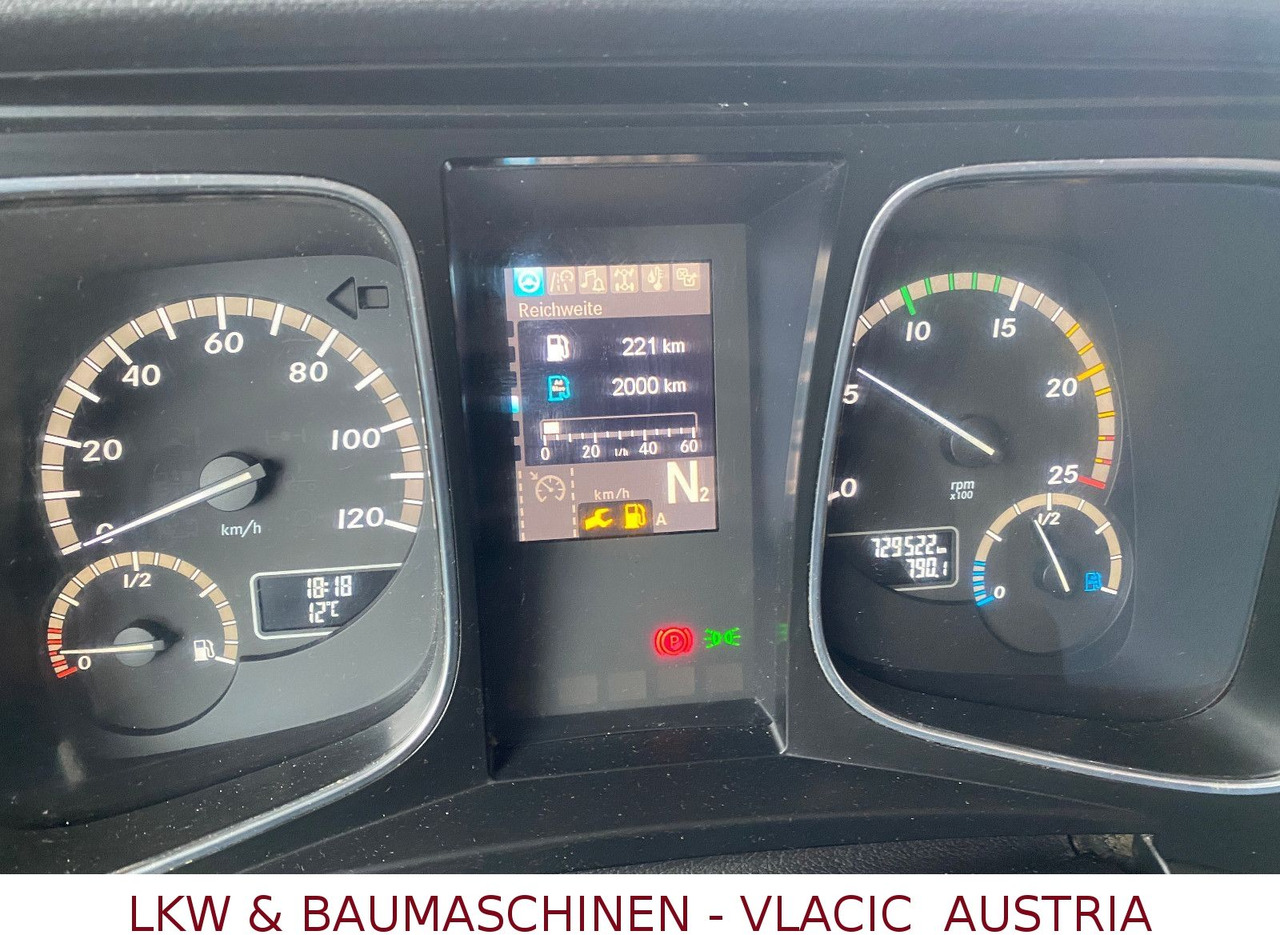 Mercedes-Benz 2563 - شاحنة ذات الخطاف: صور 3 Mercedes-Benz 2563 - شاحنة ذات الخطاف: صور 3