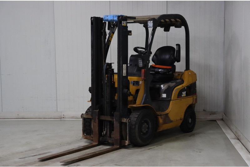 Caterpillar DP18N - رافعة شوكية ديزل: صور 3 Caterpillar DP18N - رافعة شوكية ديزل: صور 3