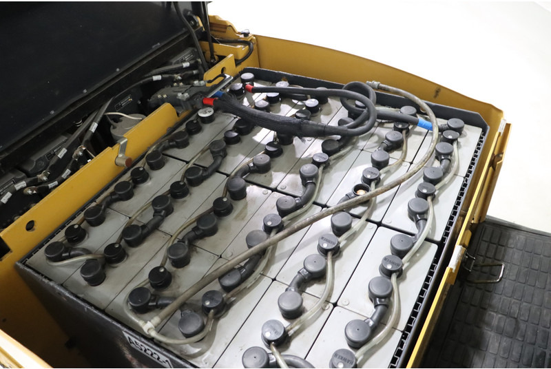 Caterpillar EP20PNT - رافعة شوكية كهربائية: صور 2 Caterpillar EP20PNT - رافعة شوكية كهربائية: صور 2