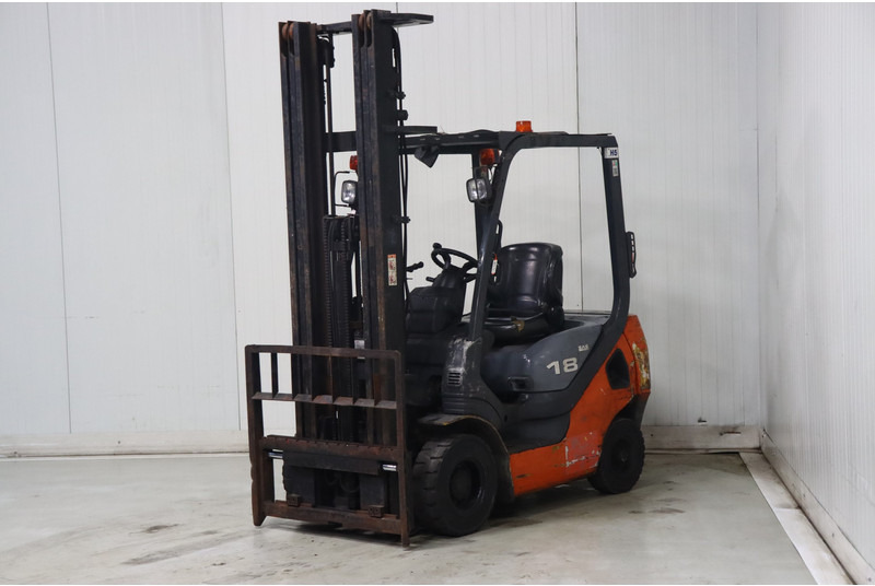 Komatsu FD18T-20 - رافعة شوكية ديزل: صور 4 Komatsu FD18T-20 - رافعة شوكية ديزل: صور 4