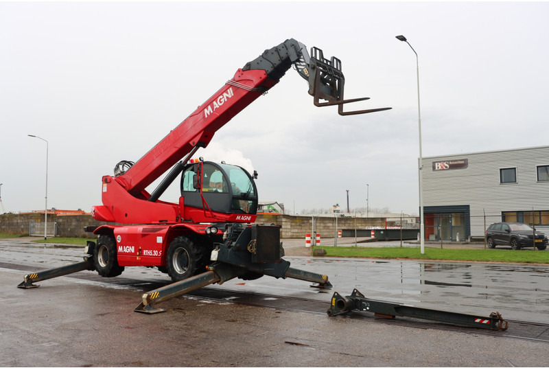 MAGNI RTH5.30S - رافعة تلسكوبية: صور 1 MAGNI RTH5.30S - رافعة تلسكوبية: صور 1