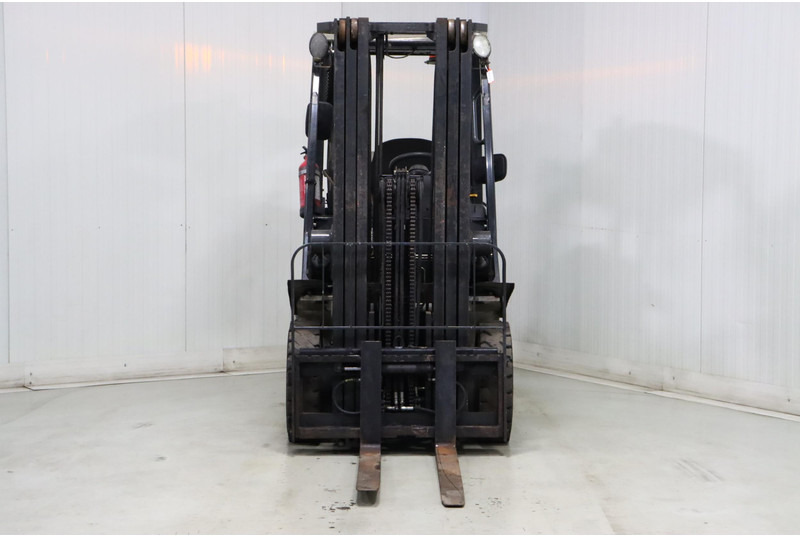Nissan U1D2A20LQ - رافعة شوكية تعمل بالغاز: صور 2 Nissan U1D2A20LQ - رافعة شوكية تعمل بالغاز: صور 2