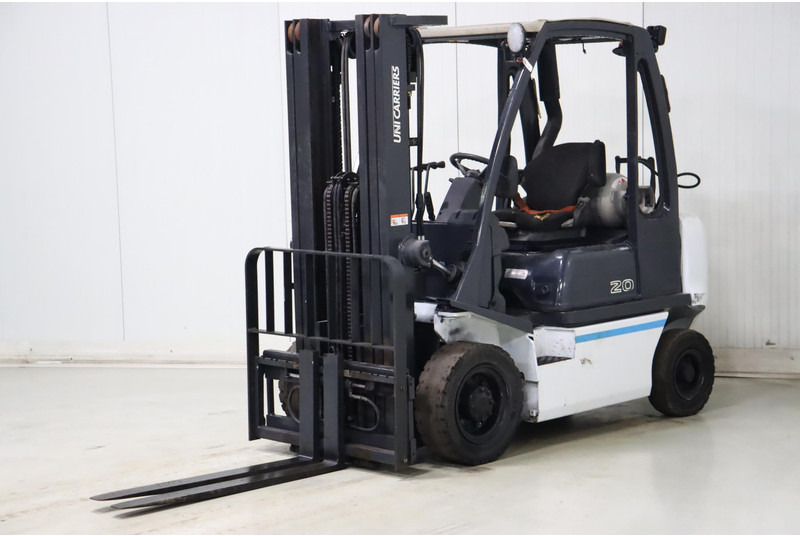 Nissan U1D2A20LQ - رافعة شوكية تعمل بالغاز: صور 3 Nissan U1D2A20LQ - رافعة شوكية تعمل بالغاز: صور 3