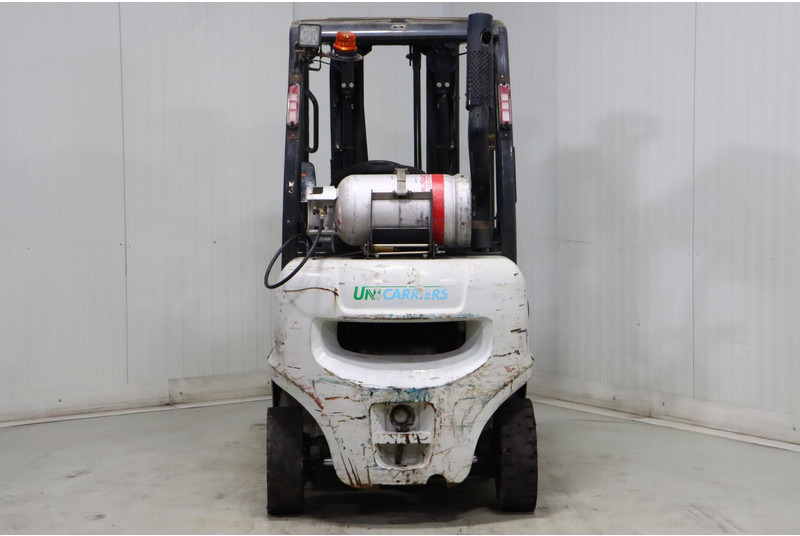 Nissan U1D2A20LQ - رافعة شوكية تعمل بالغاز: صور 5 Nissan U1D2A20LQ - رافعة شوكية تعمل بالغاز: صور 5