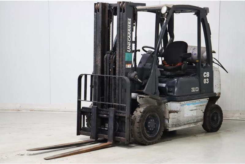 Nissan U1D2A20LQ - رافعة شوكية تعمل بالغاز: صور 3 Nissan U1D2A20LQ - رافعة شوكية تعمل بالغاز: صور 3