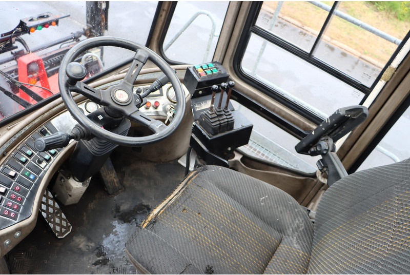 Svetruck 16CS5H - رافعة شوكية ديزل: صور 2 Svetruck 16CS5H - رافعة شوكية ديزل: صور 2
