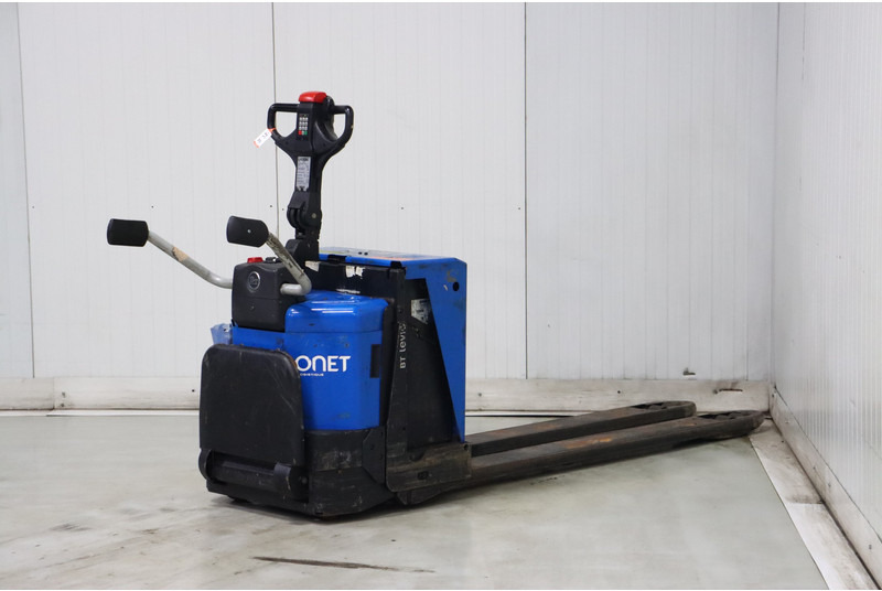 Toyota LPE200/8 - معدات الرفع منخفض المستوى: صور 3 Toyota LPE200/8 - معدات الرفع منخفض المستوى: صور 3