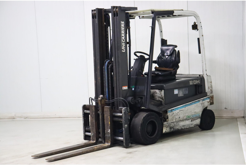 UniCarriers G1Q2L30Q - رافعة شوكية كهربائية: صور 3 UniCarriers G1Q2L30Q - رافعة شوكية كهربائية: صور 3