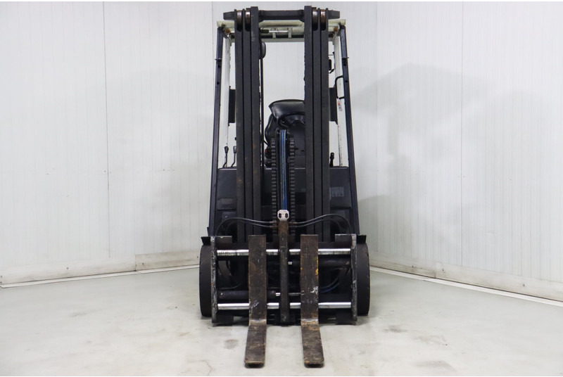 UniCarriers G1Q2L30Q - رافعة شوكية كهربائية: صور 2 UniCarriers G1Q2L30Q - رافعة شوكية كهربائية: صور 2