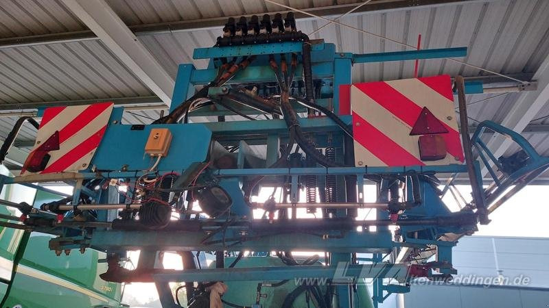 Berthoud MAXA 40 AX 24 - آلة الرش المقطورة: صور 4 Berthoud MAXA 40 AX 24 - آلة الرش المقطورة: صور 4